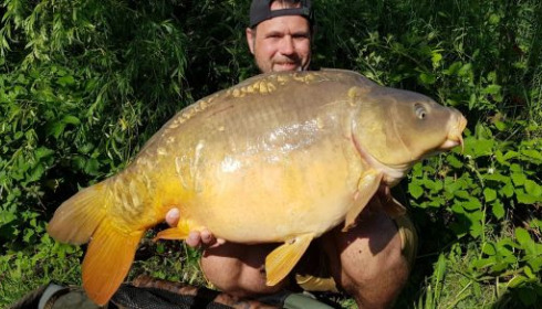 A 37 lb 5 oz carp from Lepinet South, guillaume, May 2020