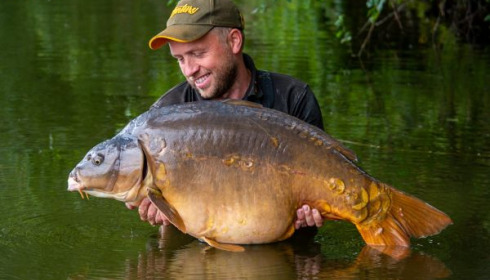 A 49 lb 4 oz fish from Old Oaks, Mirror, Jun 2020