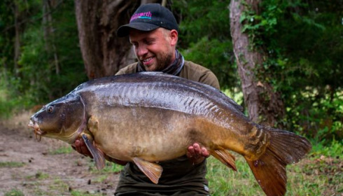 A 49 lb fish from Old Oaks, Mirror, Jun 2020