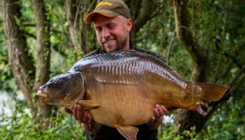 A 42 lb fish from Old Oaks, Mirror, Jun 2020