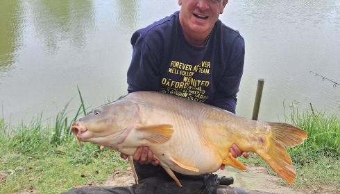 A 47 lb carp from Lillybelle, Pb mirror, May 2026