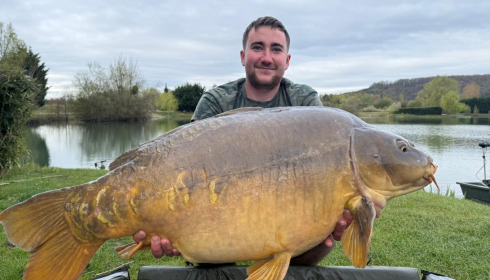 A 52 lb carp from Deux Iles, Mar 2026