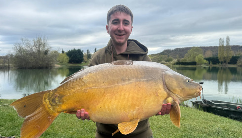 A 33 lb 4 oz carp from Deux Iles, Mar 2026
