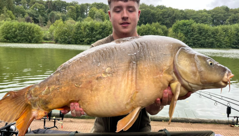 A 38 lb 12 oz carp from La Fonte, Sep 2026