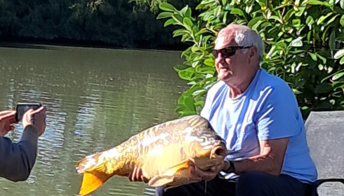 A 32 lb carp from Landes, Mirror, Sep 2026
