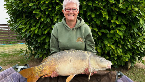 A 33 lb carp from Landes, Mirror, Sep 2026