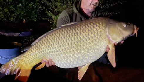A 44 lb 5 oz carp from Landes, Common, Oct 2026