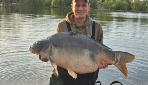 A 51 lb 10 oz carp from Seigneurie, Mirror, Apr 2026