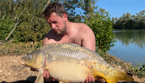 A 19 lb carp from Lepinet North, Jordan Ashburner, Sep 2025