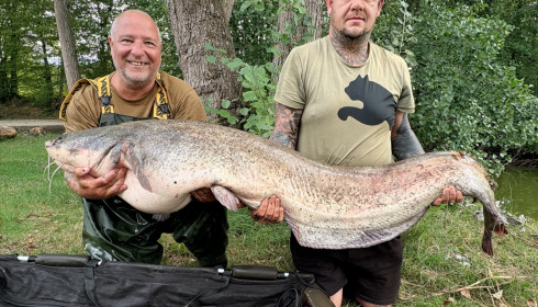A 100 lb 2 oz catfish from Autels, Sep 2026