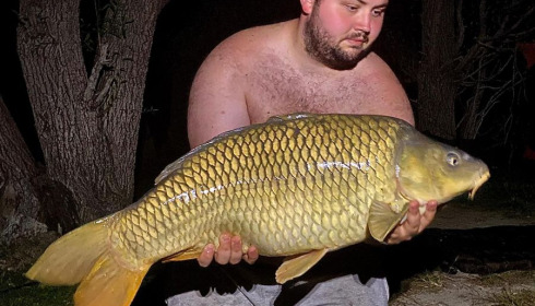 A 22 lb carp from Beaurepaire, Luke Blunt, Jul 2020