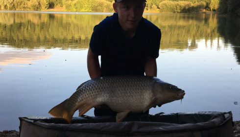 A 30 lb carp from Lepinet North, batiste, Jul 2020