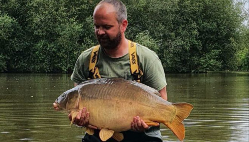 A 36 lb carp from Lillypool, Chris, Jul 2020