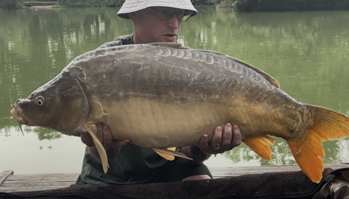 A 34 lb 2 oz carp from Eau De Vie North, 34lb mirror, Jun 2026
