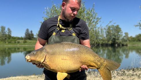 A 34 lb fish from Beaurepaire, Mirror, Apr 2025