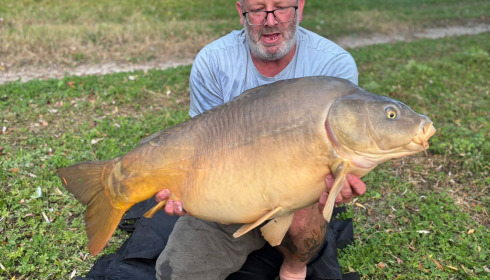 A 40 lb carp from Beaurepaire, Wayne Edgar, Oct 2025