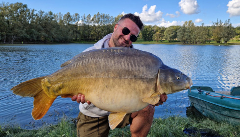 A 44 lb carp from Beaurepaire, Sep 2024