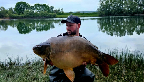 A 32 lb 8 oz fish from Beaurepaire, Mirror, May 2025