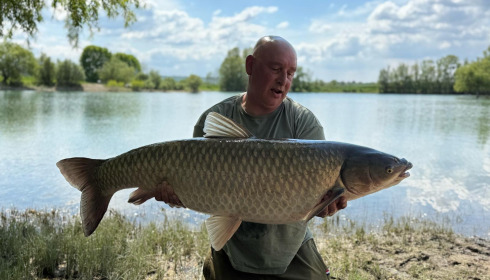 A 45 lb 4 oz fish from Beaurepaire, Grass, Apr 2025
