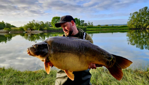 A 49 lb 4 oz fish from Beaurepaire, Mirror, May 2025