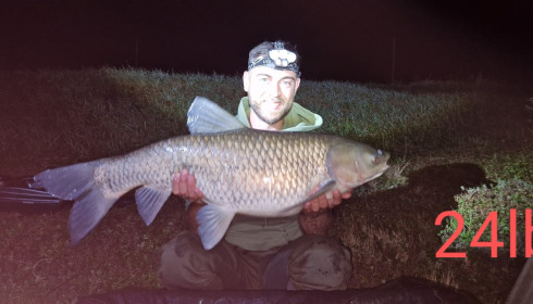 A 24 lb grass carp from Beaurepaire, Darren Lewis, Oct 2023