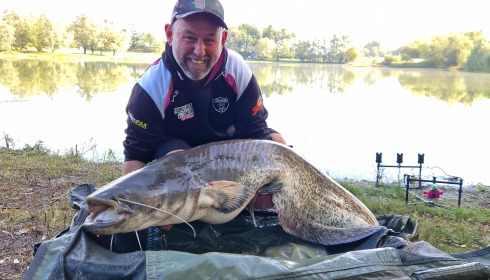 A 76 lb catfish from Beaurepaire, Dean Godsall, Oct 2023