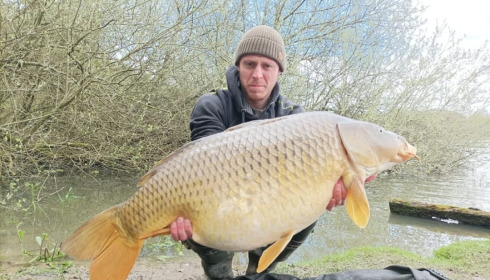 A 61 lb carp from Brocard Large, Mar 2022