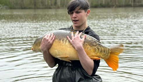 A 35 lb fish from Brocard Large, Sam Smith P/B, Mar 2024
