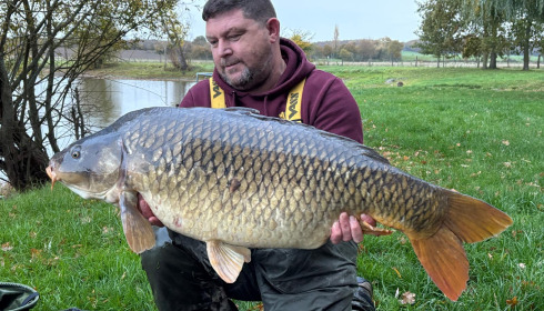 A 44 lb fish from Carrouge, PB Common, Nov 2025
