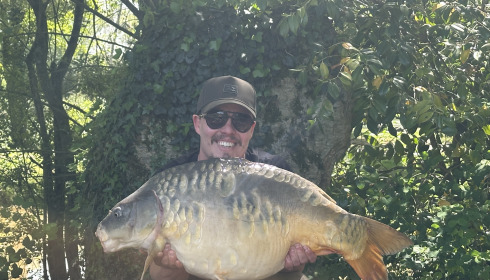 A 35 lb fish from Eau De Vie North, Mirror, Apr 2025
