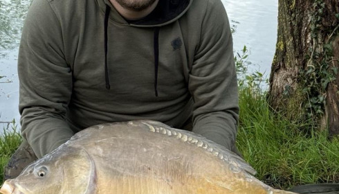 A 34 lb carp from Eau De Vie South, Scott Raby, Apr 2024