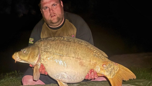 A 32 lb 7 oz carp from Eau De Vie South, Apr 2025