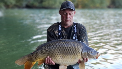 A fish from Emeraude, First, Oct 2025