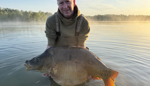A 59 lb fish from Fullys Lake, Mirror, May 2025