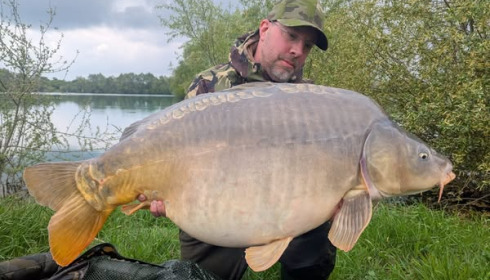 A 61 lb 7 oz carp from Fullys Lake, Apr 2025