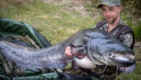 A catfish from Golden Carp Lake, Bob 160+lb, Apr 2024