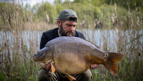 A 42 lb 6 oz carp from Golden Carp Lake, Apr 2024