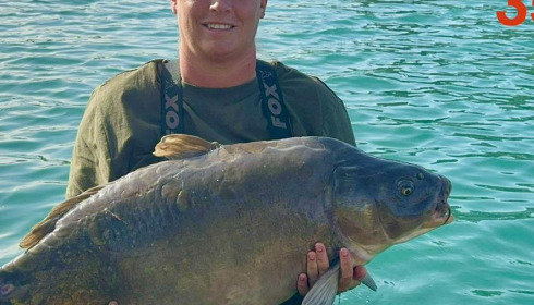 A carp from Golden Carp Lake, Apr 2024