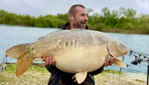 A 52 lb 11 oz carp from Golden Carp Lake, Apr 2025