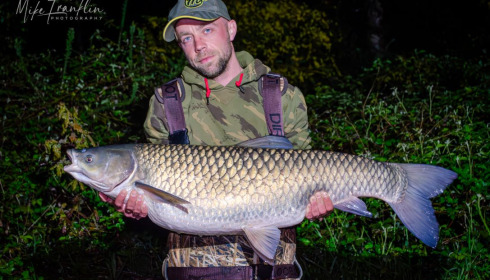 A 35 lb grass carp from Golden Carp Lake, Apr 2024