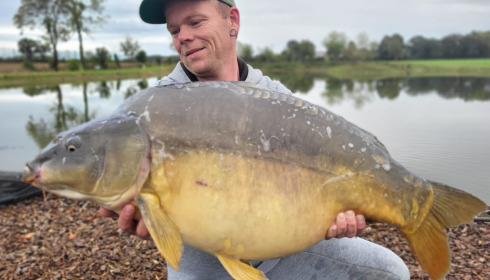 A carp from Heart Lake, Oct 2023