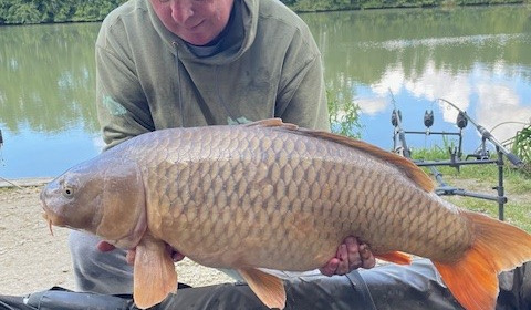 A fish from Jonchery 7, Cliff 40lb common, Sep 2024