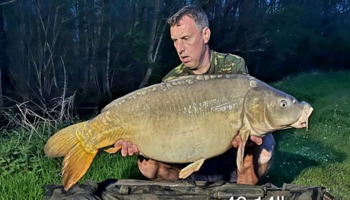 A 43 lb 14 oz carp from Jonchery 7, Apr 2024