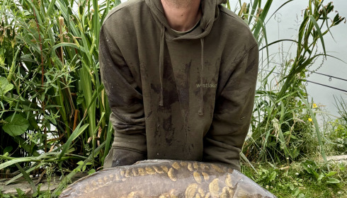 A 30 lb 8 oz fish from Jonchery 8, Mirror Carp, May 2025