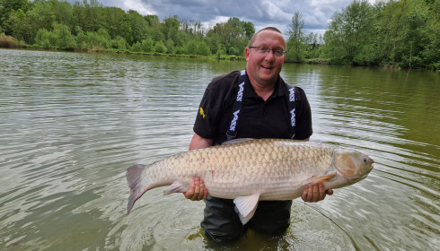 A 53 lb 4 oz fish from Jonchery 8, Grass carp, Apr 2024
