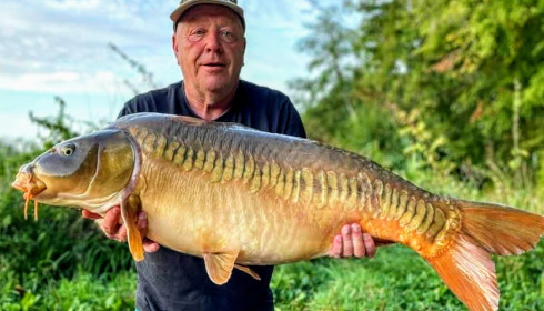 A 38 lb 4 oz fish from Jonchery 8, Oct 2023