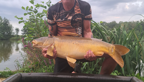 A 34 lb fish from Jonchery 8, Mirror carp, Jul 2024