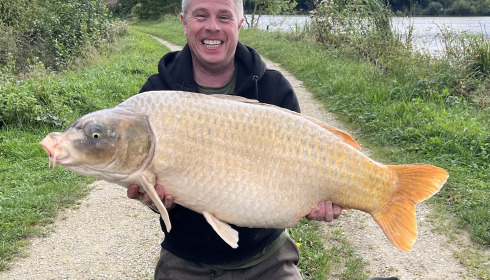 A 54 lb fish from Jonchery, Pb ghostie, Sep 2024