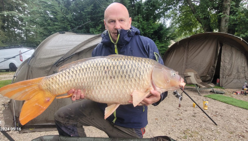 A 35 lb fish from Jonchery, Pb ghostly, Sep 2024