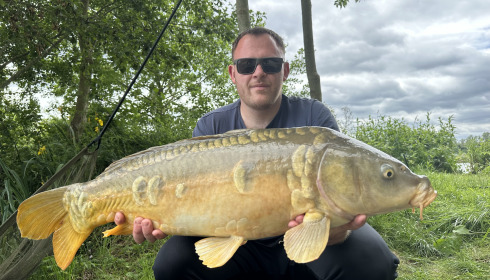 A 20 lb fish from Jonchery, Mirror, May 2024
